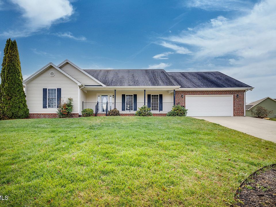 1st image of 70 Halls Meadow Ct