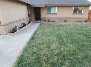 1329 Woodside Dr, Modesto, CA 95355