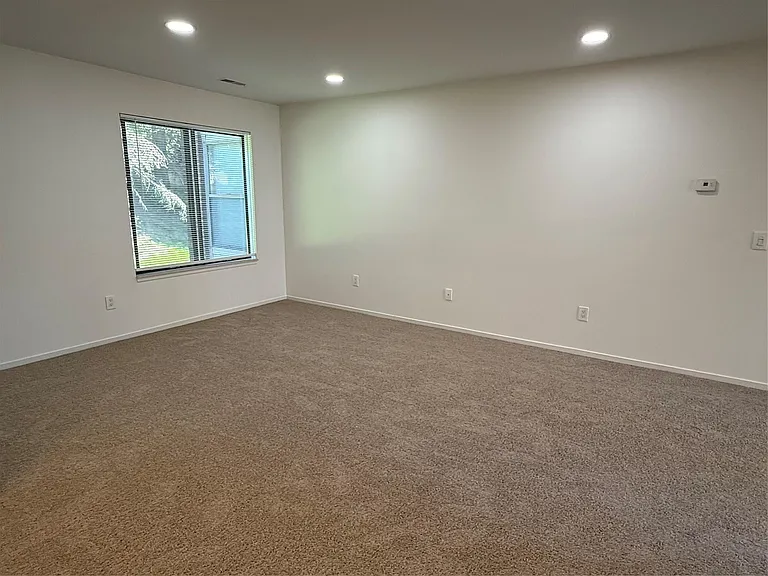 6560 Ridgefield Cir #104 — Photo 14
