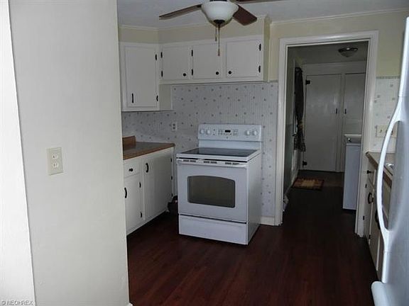 4th image of 4860 Redwood Dr