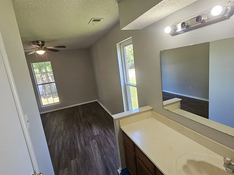 6340 Cornwall Rd — Photo 15