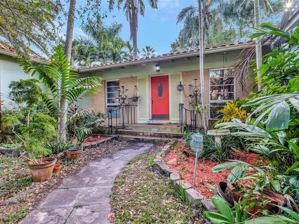 348 NE 85th St, El Portal, FL 33138
