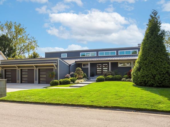 2120 Island Dr
