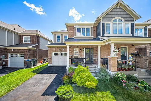 13 Lothbury Dr Photo 1