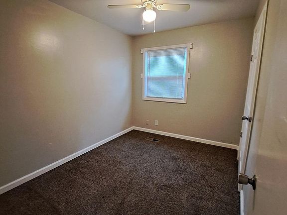 2nd image of 2034 Piccadilly Ave
