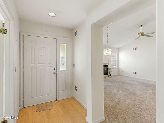 5th image of 1188B Thornbury Lane