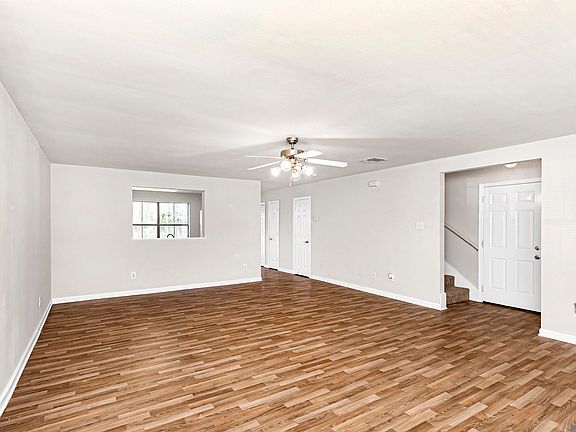 3rd image of 26407 Millstone Dr