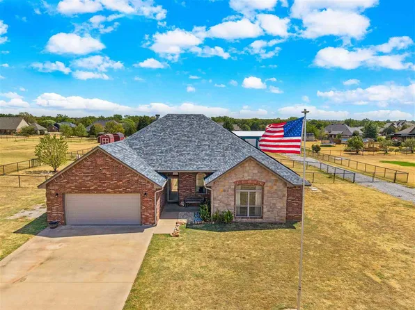 278 NE Coyote Dr, Fletcher, OK 73541