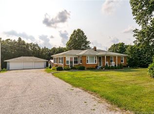 6455 Loi Rd, Floyds Knobs, IN 47119