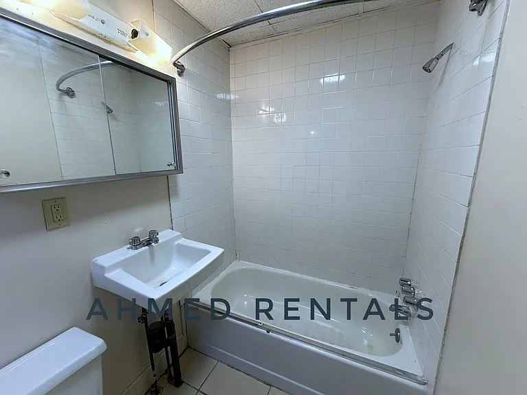 871 Congress St #6 — Photo 6