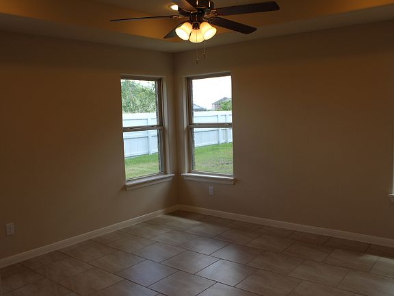3rd image of 1880 Cisco Dr