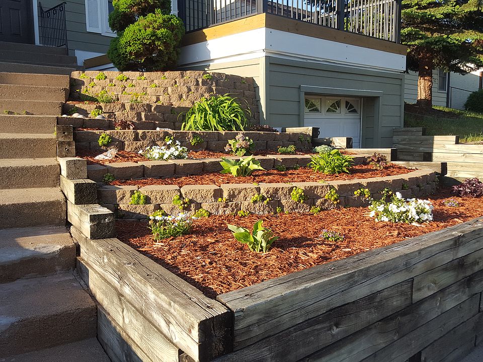 2nd image of 1005 Iowa Ave W