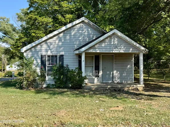 1020 Pillow Ave, Dyersburg, TN 38024
