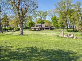 6805 Mize Rd, Shawnee, KS 66226