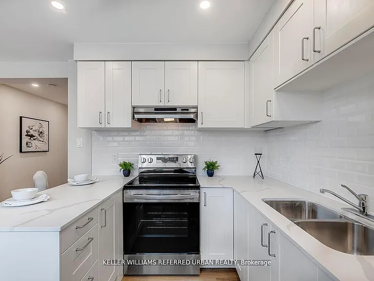 90 Portland St #6 — Photo 3