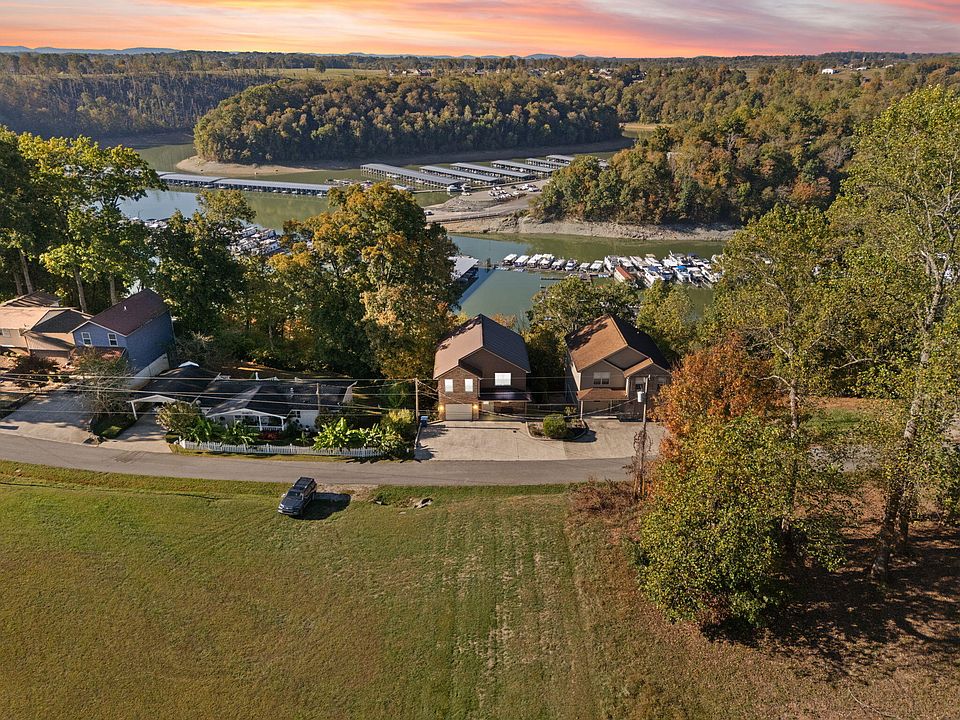 1st image of 949 Hideaway Dr