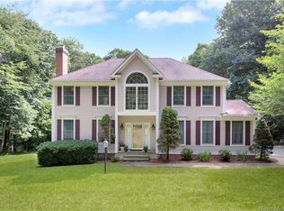 86 Graenest Ridge Rd, Wilton, CT 06897