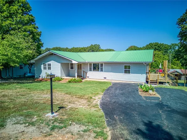 20427 State Highway 123, Hasty, AR 72640
