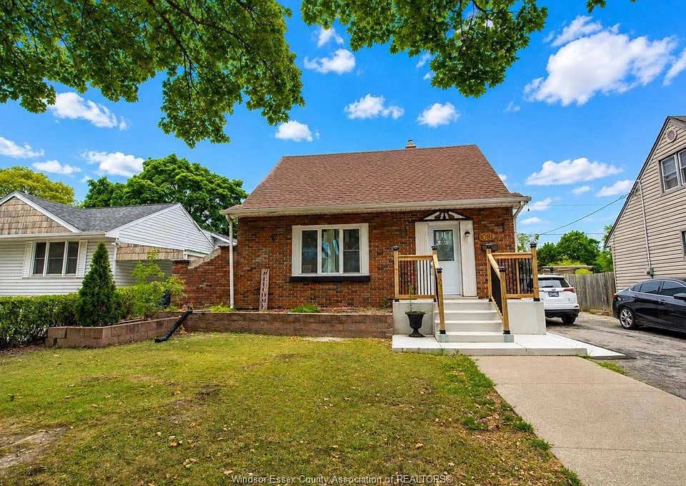 1081 Rankin Ave
