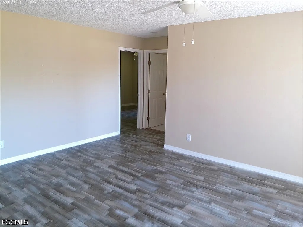 3 bed, 2.0 bath, 1456 sqft, $2,450 — Photo 2