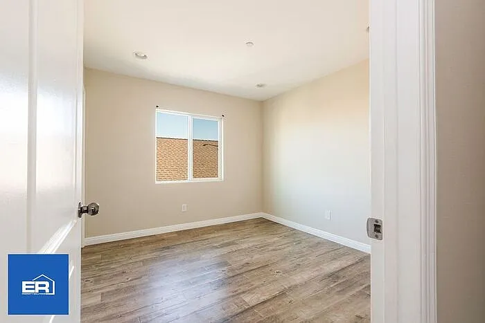 2720 E Cincinnati St #2720 — Photo 5