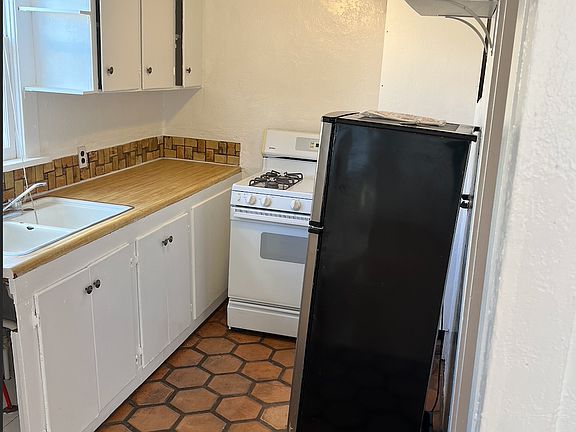 5th image of 307 Cornell Dr SE APT 2