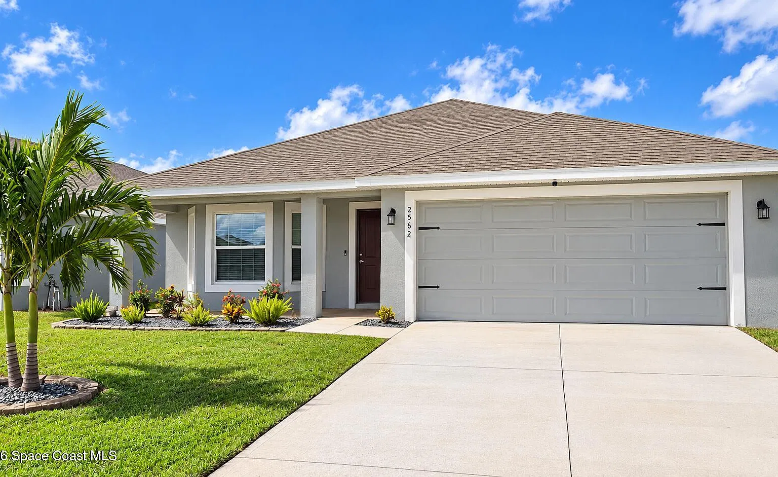 3 bed, 2.0 bath, 1762 sqft, $2,200 — Photo 3
