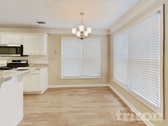 4th image of 1168 Olde Hinge Way