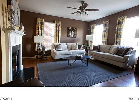 2nd image of 1733 Cary St #1717