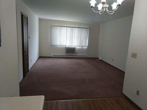 3rd image of 1825 Drexel Blvd #6