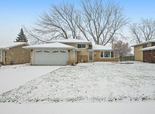 9341 W 147th St, Orland Park, IL 60462