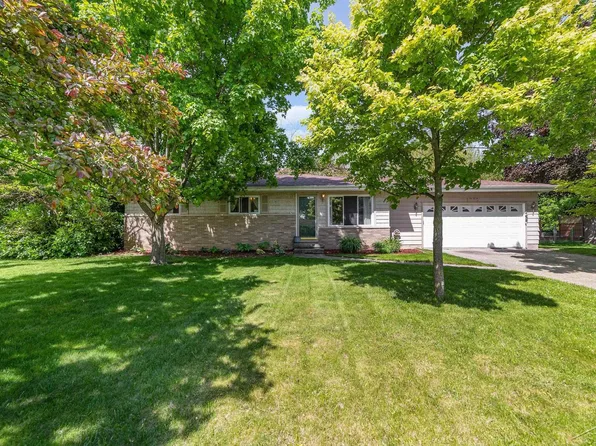 1773 Kingston Dr, Saginaw, MI 48638