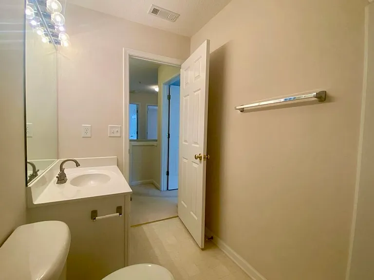 230 Regent Sq #230 — Photo 18