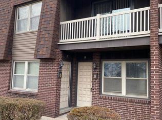 212 W Grant St #16, Streator, IL 61364