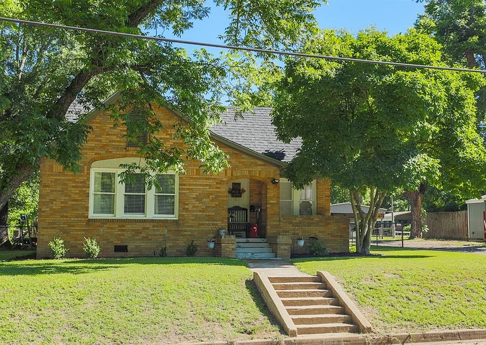 1st image of 638 W Kilpatrick St