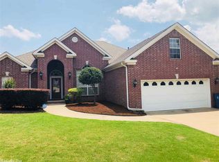 216 Summit Valley Cir, Maumelle, AR 72113