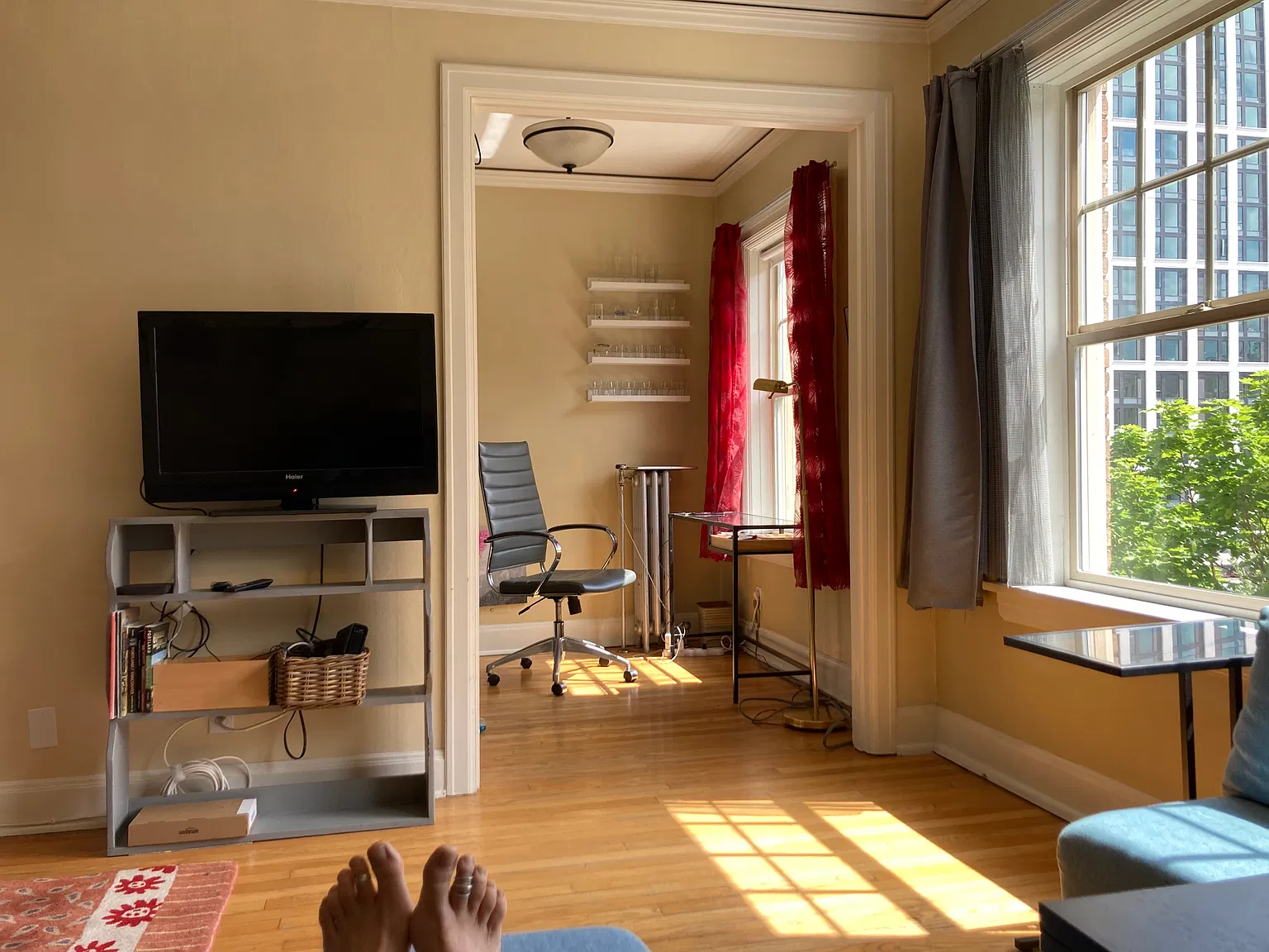 Studio, 464 sqft, $1,400 — Photo 2