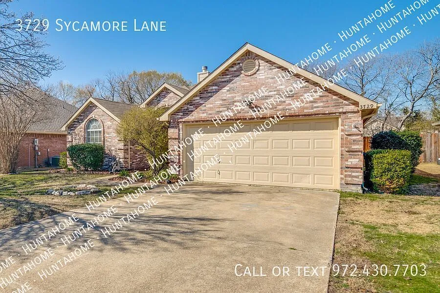 Building Photo - 3729 Sycamore Ln