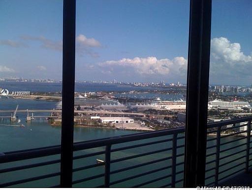 3rd image of 335 S Biscayne Blvd #Uph-10