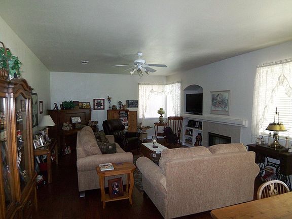 5th image of 4191 Maddie Cir
