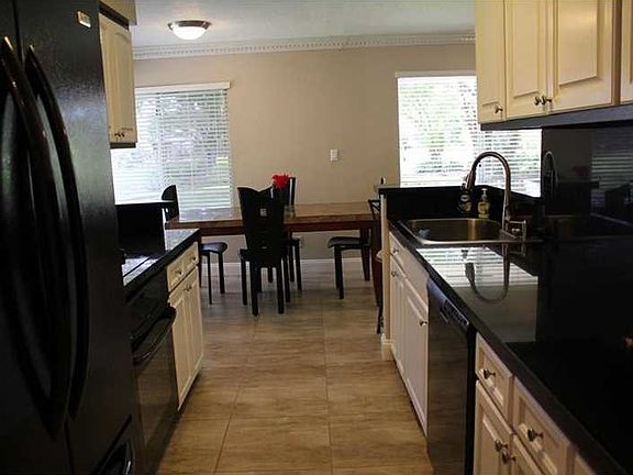 5th image of 9201 NW 9th Pl