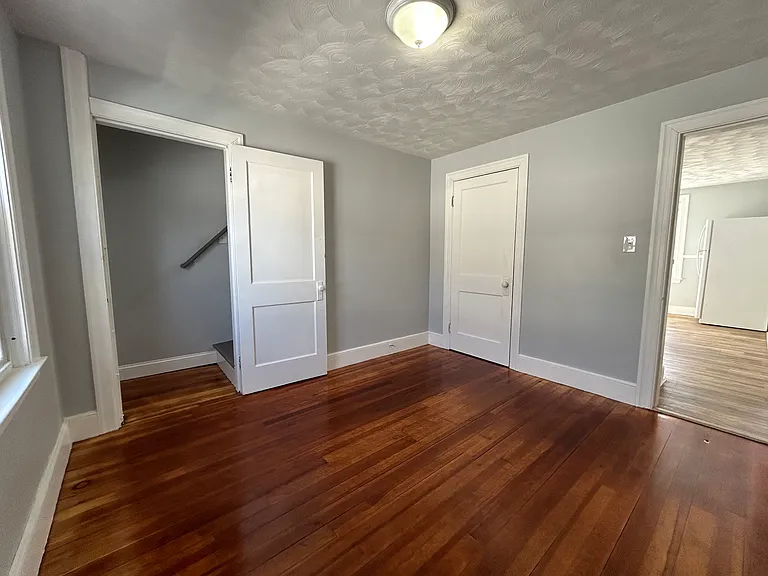 52 Monroe Ave #2F — Photo 10