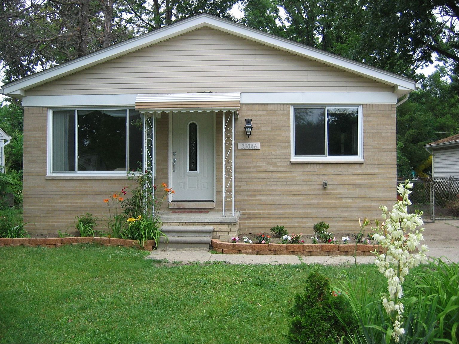 35046 Rosslyn St, Westland, MI 48185 Zillow