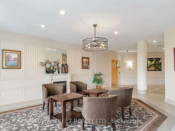 2nd image of 326 Major Mackenzie Dr E #314