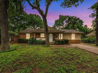 2244 Cambridge Dr, Irving, TX 75061