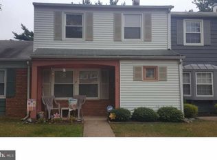 2 Ridge View Pl, Willingboro, NJ 08046
