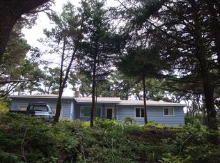 12717 NW Raspberry Ln, Seal Rock, OR 97376