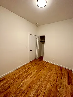 Rented by Max Apt LLC | media 53