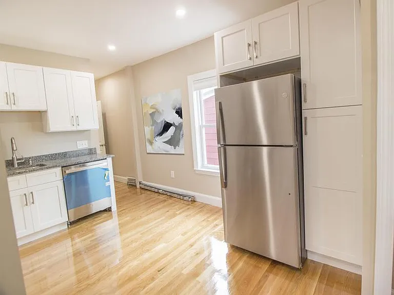2556 Massachusetts Ave #2 — Photo 5
