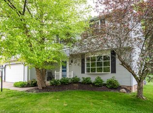 1531 Vicksburg Dr, Parma, OH 44134